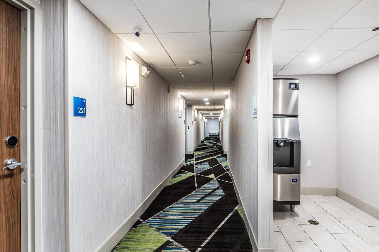 Holiday Inn Express Flint-Campus Area By Ihg Esterno foto